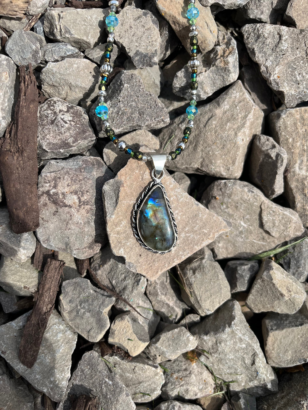 Genuine Labradorite Pendant Choker Necklace